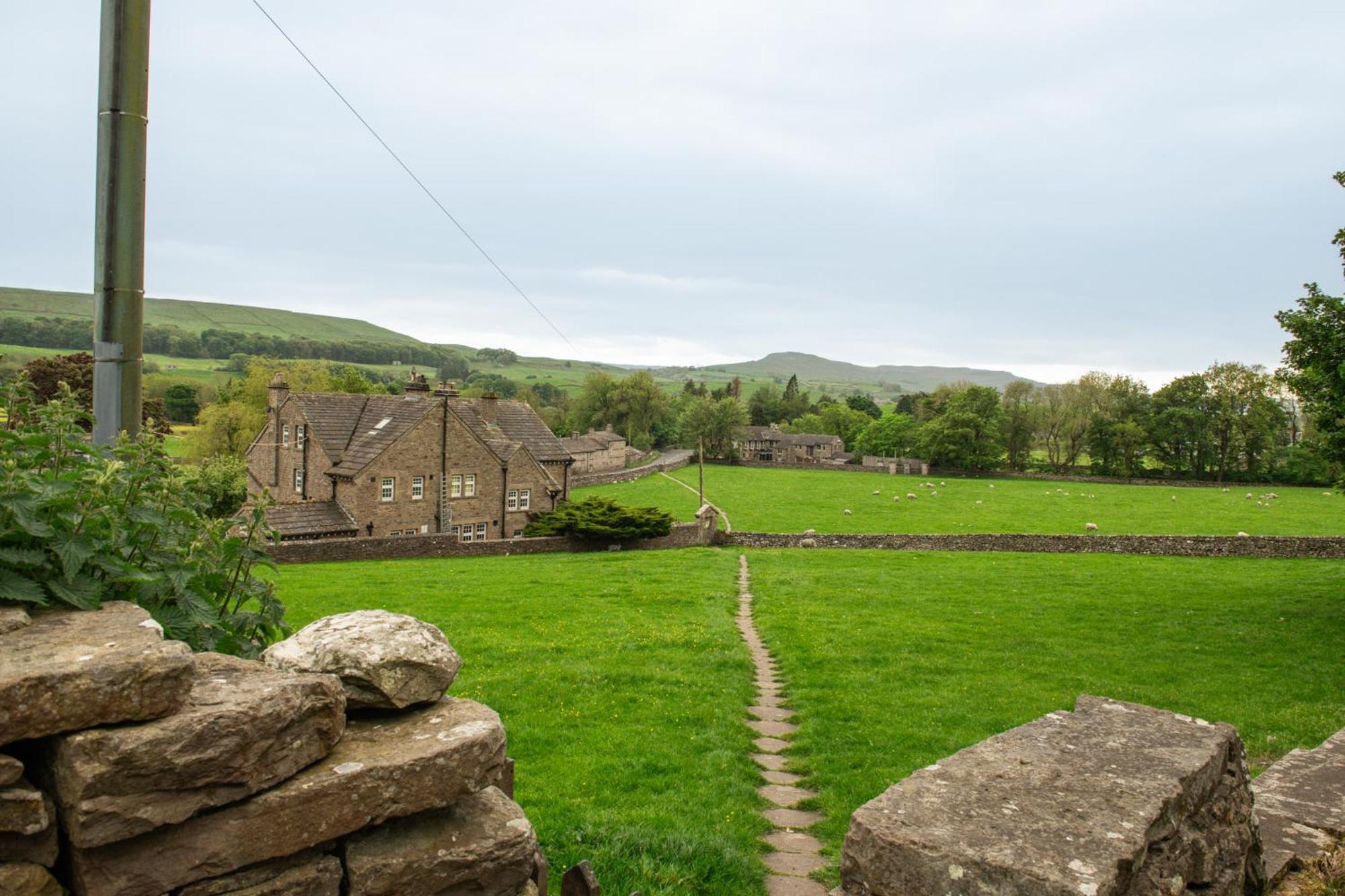 Milton House Studio Apartments Askrigg Bagian luar foto